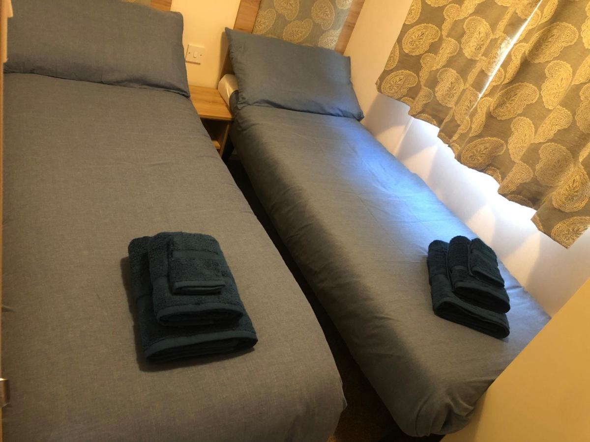 Classy Caravan With Ample Space ベンブリッジ エクステリア 写真