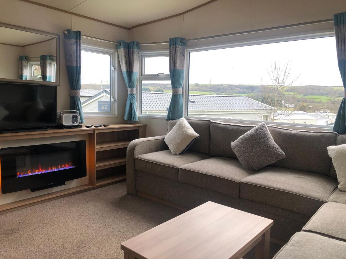 Classy Caravan With Ample Space ベンブリッジ エクステリア 写真